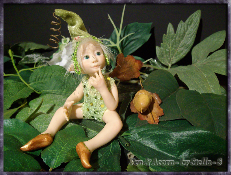 Baby Faerie Pen & Acorn back to gallery